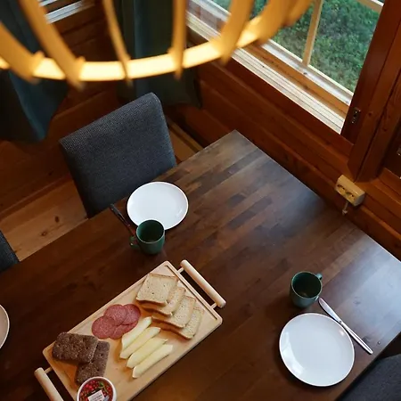 Raekkipirtti * Luosto