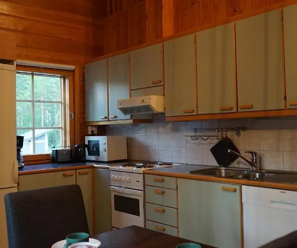 Raekkipirtti * Luosto